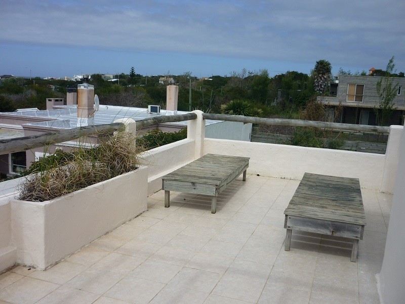 Casa en venta en Altos de Punta Piedras.